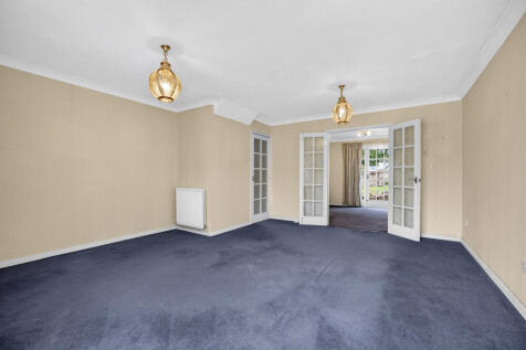 Living Room (2)