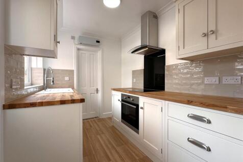 Bespoke Handmade Kitchen 637