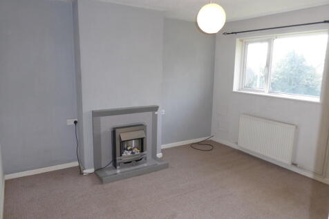 Normanston Drive, Oulton Broad photo 3