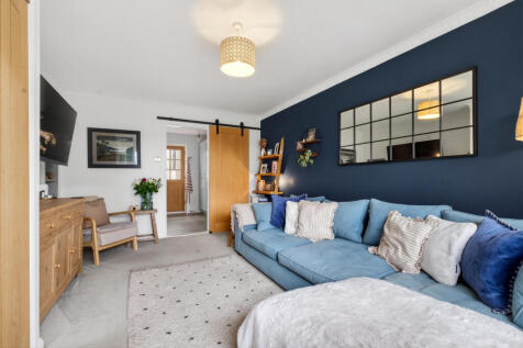 Living Room (3)