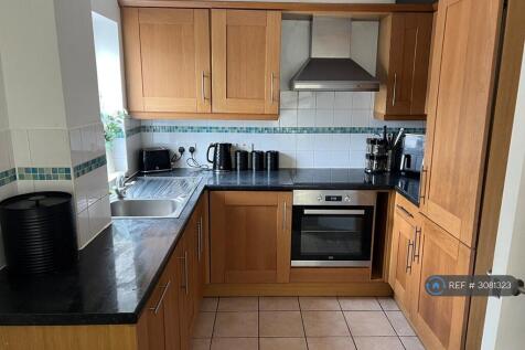Linden Court, Benfleet, SS7 photo 2