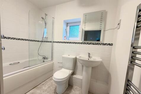 Bathroom.jpeg