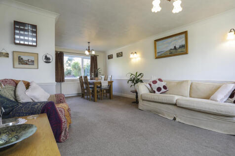Living Room.jpg