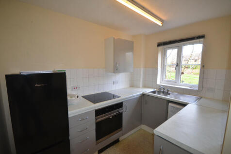 Pennycress Way, Milton Keynes, Buckinghamshire, MK16 photo 3