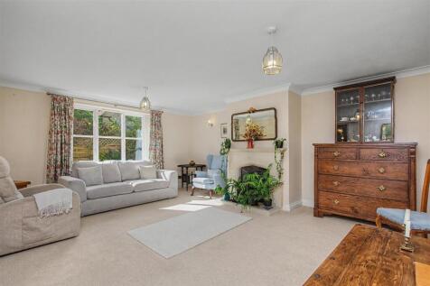 Sitting Room 1.jpg