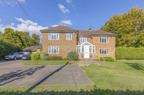 Three Oaks, The Close, SL8 5PE (LOW RES)-23