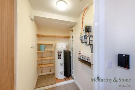 8706791-interior10.jpg