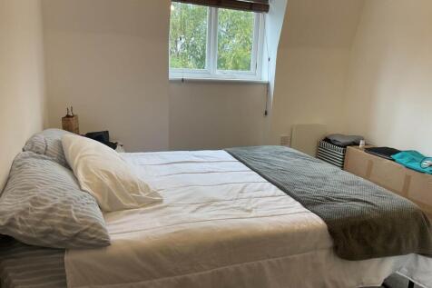 Woodford Way, Witney photo 4