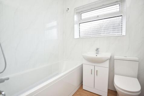 Meadow Croft, Harrogate, HG1 photo 4