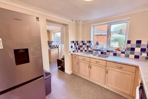 SOUTHFIELD, BALDERTON photo 5