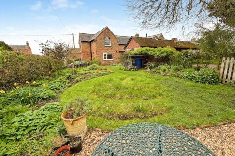 Back garden towar...