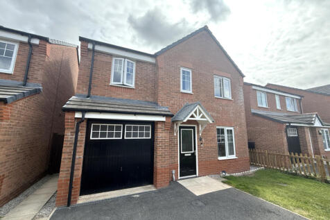 Four bedroom, detached house