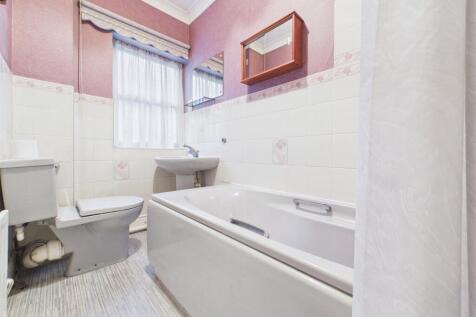 Bath 2.jpg