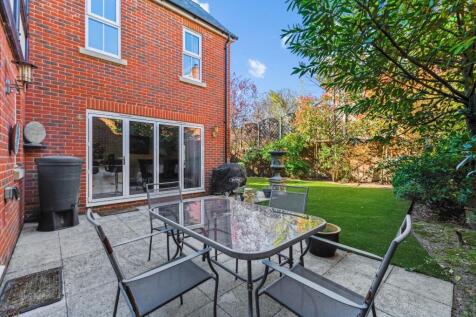 88717_2 Lywood Close (31).jpg