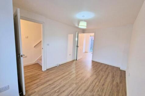 Warmwell Drive, Wolverhampton photo 5