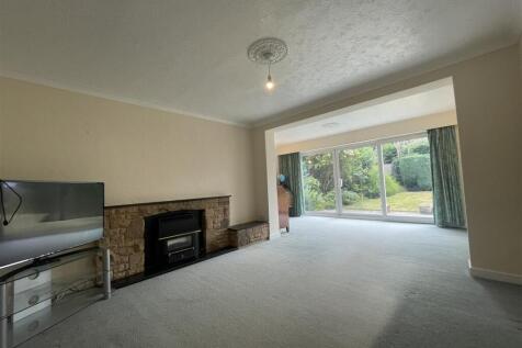 Peterdale Drive, Wolverhampton photo 5