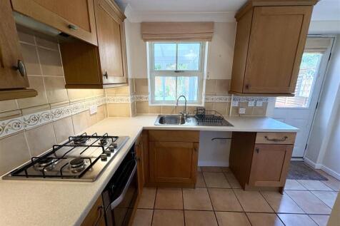 Egdon Close, Ferndown photo 5