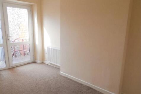 Barry Road, First Floor, Barry photo 5