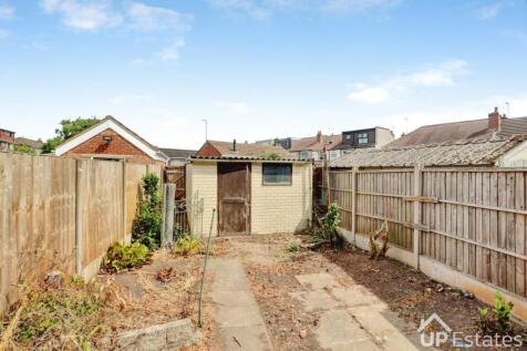 Garden/ Garage