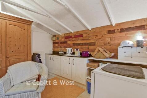 Workshop/Outbuildings