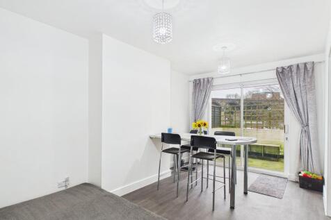 Dining/breakfast room