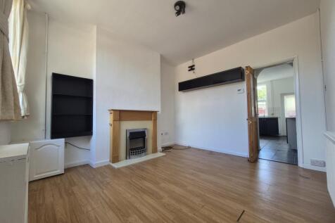 Bow Street, Willenhall photo 3