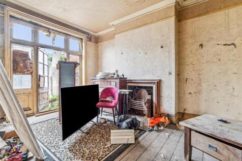 Marlborough Crescent, W4 - FOR SALE