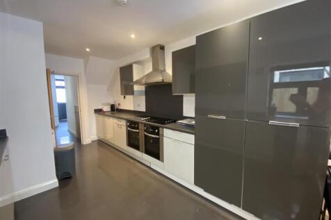 Cyprian House, Monthermer Road photo 2