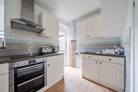 Kitchen angle 3