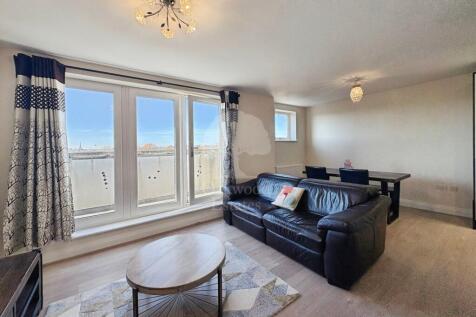 Lounge through Diner