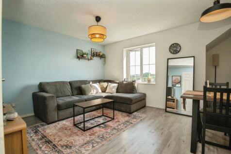 Living/Dining Area