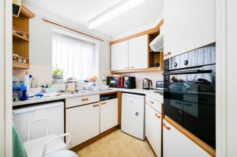 Kingswood Court-9_web.jpg