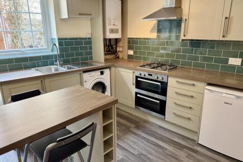 High Street kitchen 2.jpg