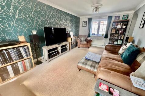 Lounge/sitting room