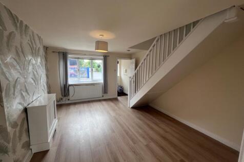 Denton Lane, Chadderton, Oldham photo 3