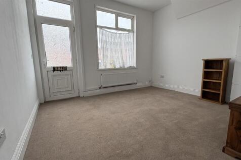 Old Church Road, Coventry photo 4