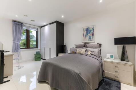 101908_12 Walled ...