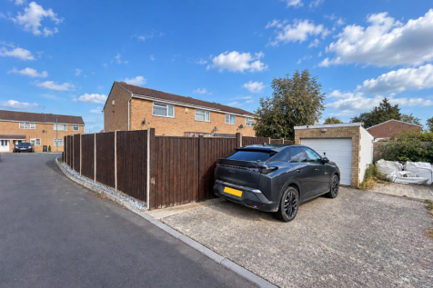 GARAGE &amp; PARKING