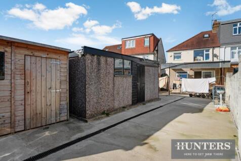 FERNDALE AVENUE, -24.jpg