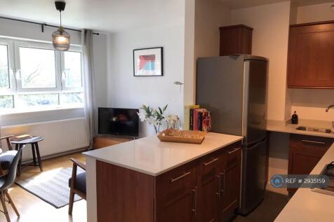 Open Kitchen/Breakfast Bar 