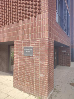 External view 2