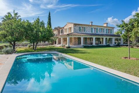 Exterior and Pool