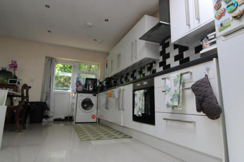 Ealing, London, W5 photo 3