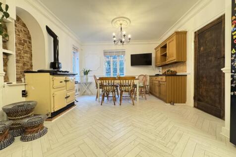 IMG_5525 (Large).JPG