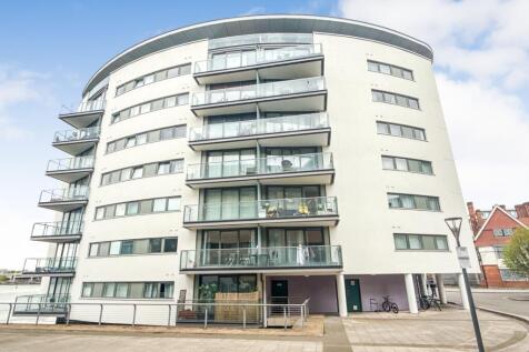 604 The Mast, 2 Albert Basin Way, Canning Town, London E16 2QZ