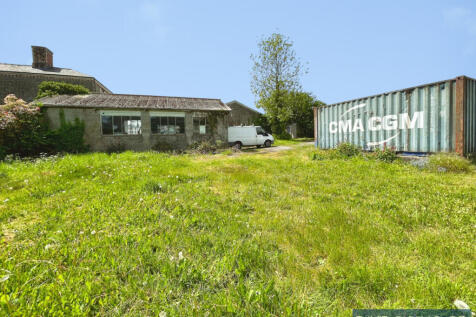 5 BUILDING PLOTS