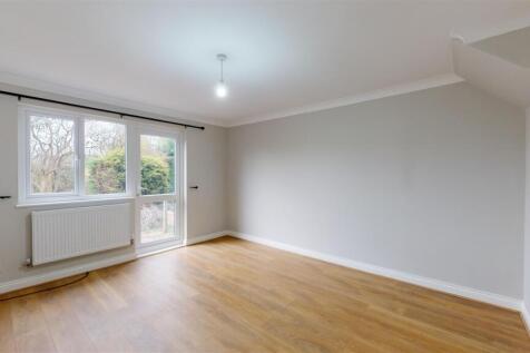 Ladycroft Close 53 Living Room.jpg