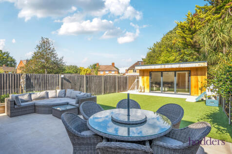 2e373de3-e54c-48d...