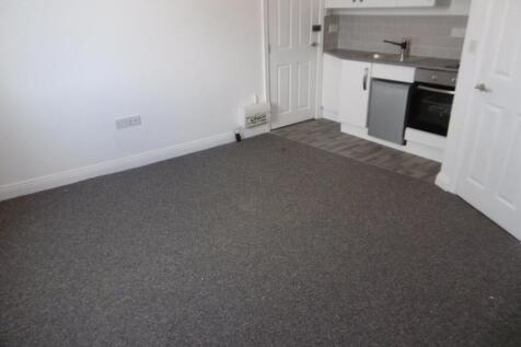Flat 6, 112 The Esplanade photo 3
