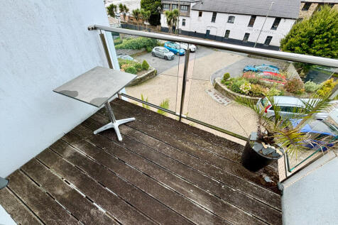 8 South Water Court Balcony.jpeg